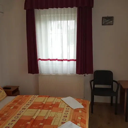 Гостевой дом Rozsa *